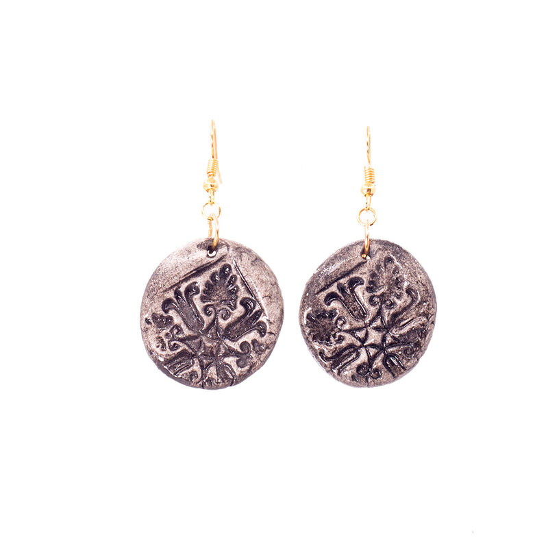 Juego de Collar Largo Flor Maya De Barro Gris
