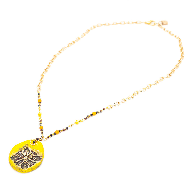 Juego de Collar Flor de Barro Maya Amarillo
