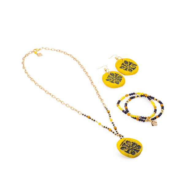 Juego de Collar Flor de Barro Maya Amarillo