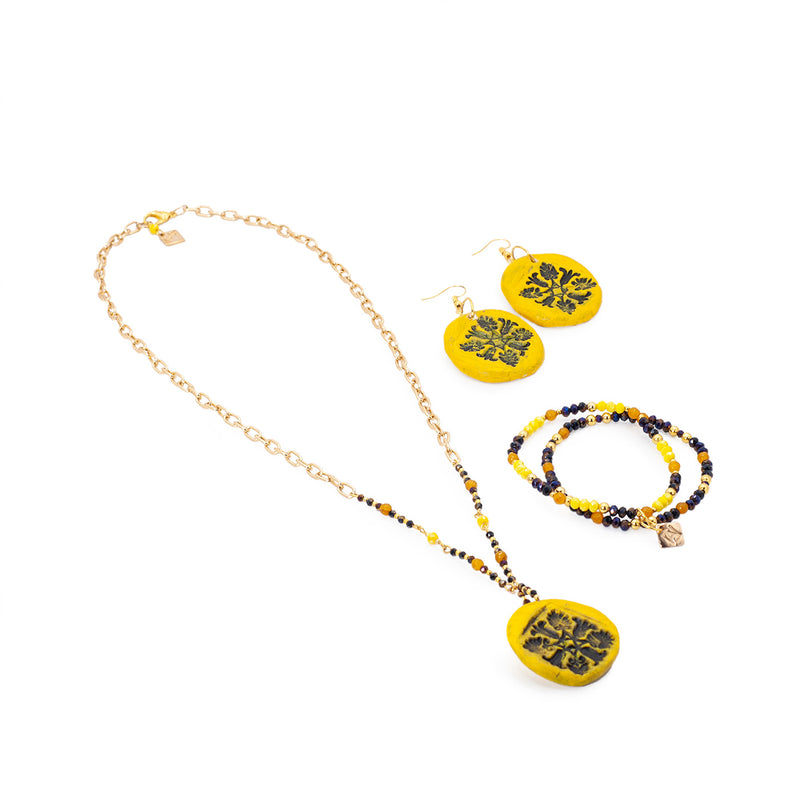 Juego de Collar Flor de Barro Maya Amarillo