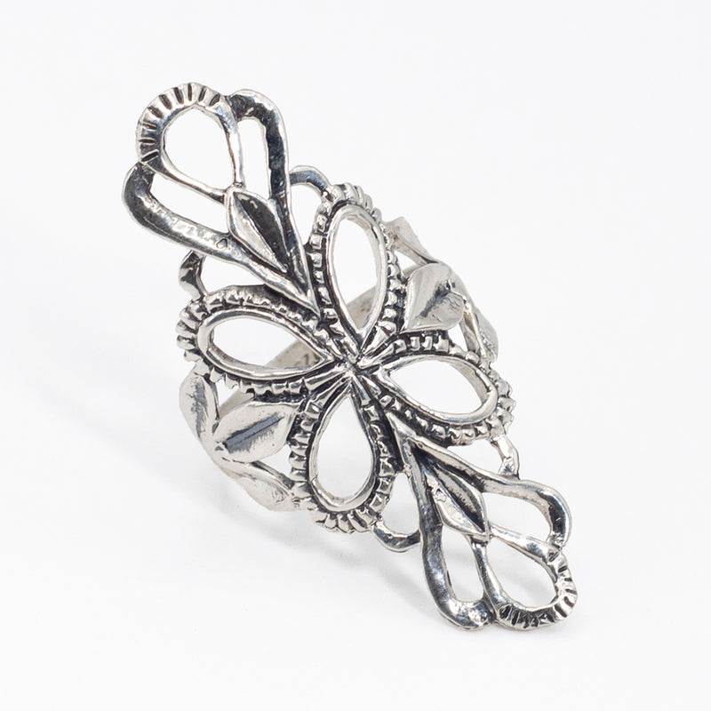 Anillo de Plata Raíces