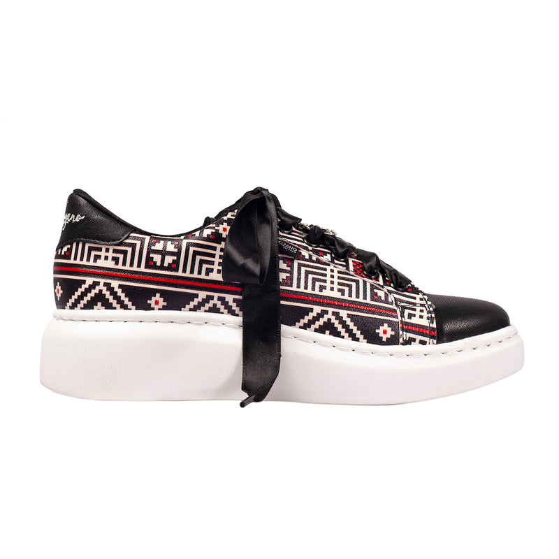 Tenis Étnico Negro