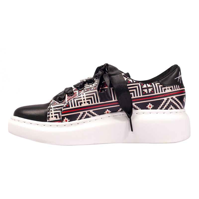 Tenis Étnico Negro