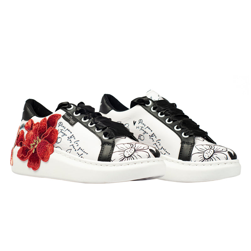 Tenis Flores Bordadas