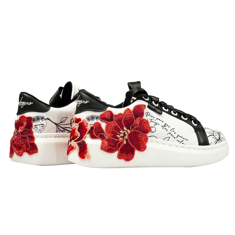 Tenis Flores Bordadas