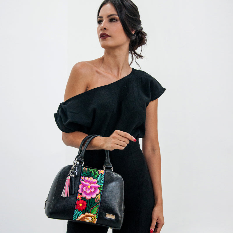 Elsa Piel Telar Zinacantan