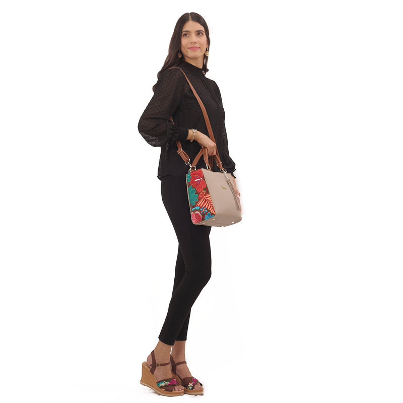 Pilar Piel Telar Flores